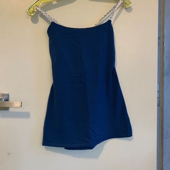 lululemon athletica Tops - Lululemon cross strap stretch tank/cami, 24 in chest, workout or casual EUC